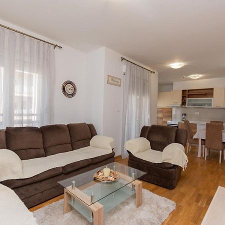 City Compass Apartment 2 Podgorica Eksteriør bilde