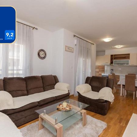 City Compass Apartment 2 Podgorica Eksteriør bilde
