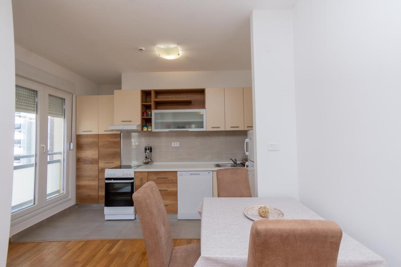 City Compass Apartment 2 Podgorica Eksteriør bilde