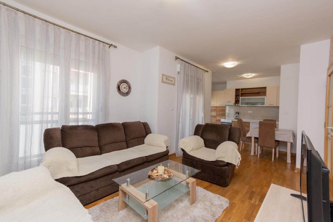 City Compass Apartment 2 Podgorica Eksteriør bilde